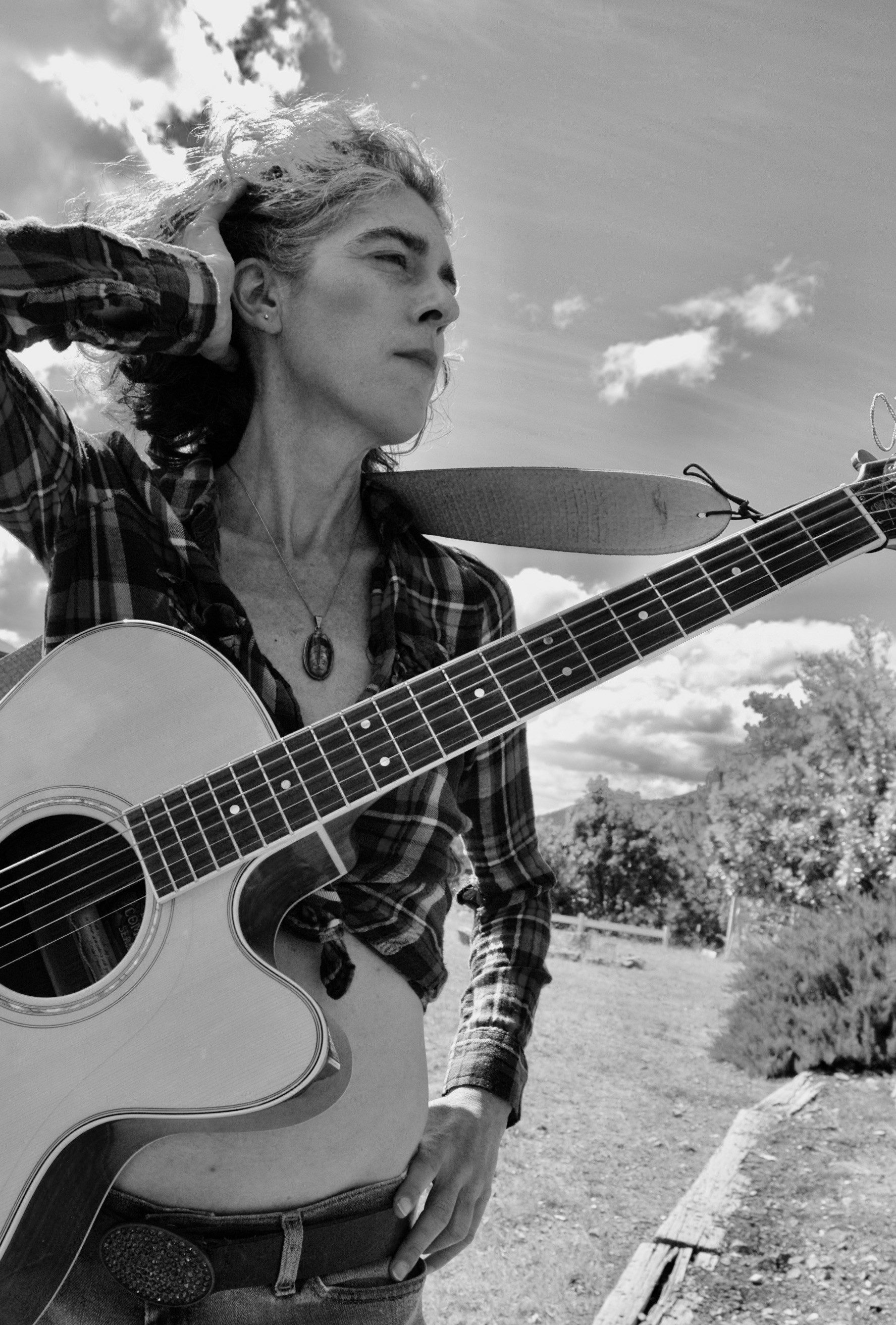 TerraTara Is Exploring The Sound Of Global Nomad With New Single 'Forward'