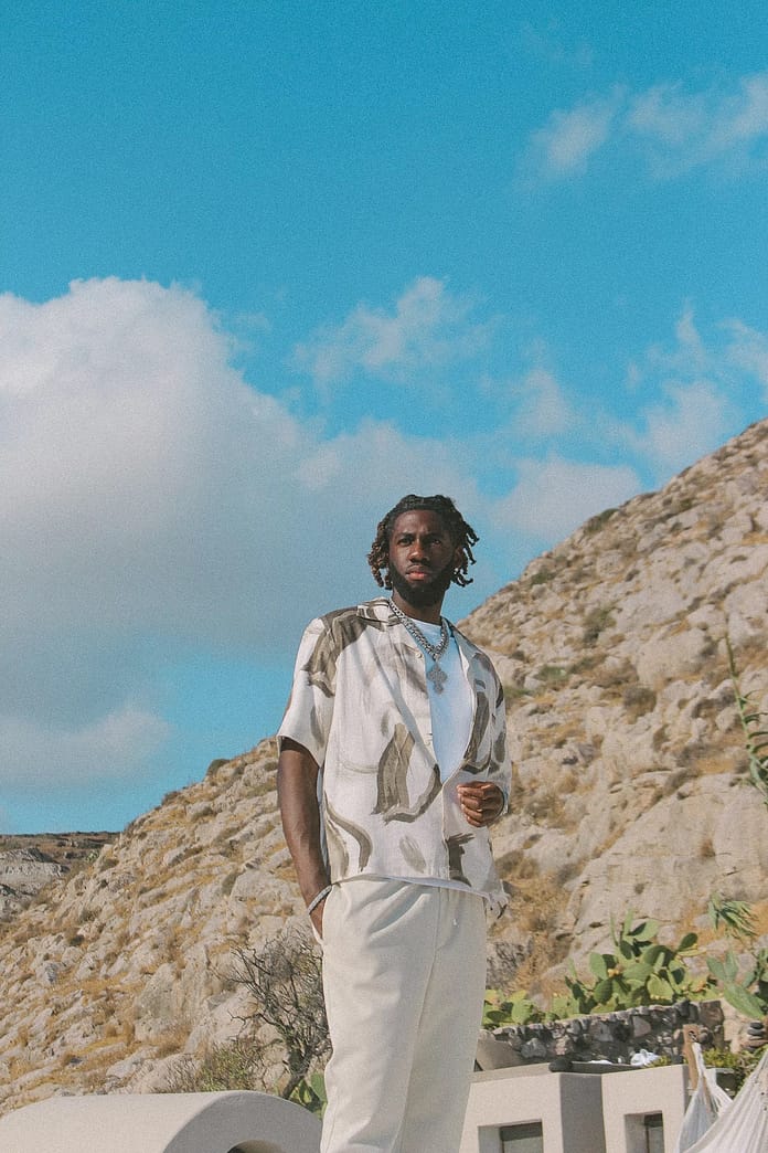 Julio Ade's "Santorini" Delivers A Fresh Take On Afrofusion