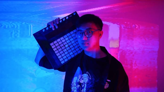 "Digital Voyage, Vol. 1": ReSeT Ryan Tram's Heartbeat in the Hum of a Late-Night Dream