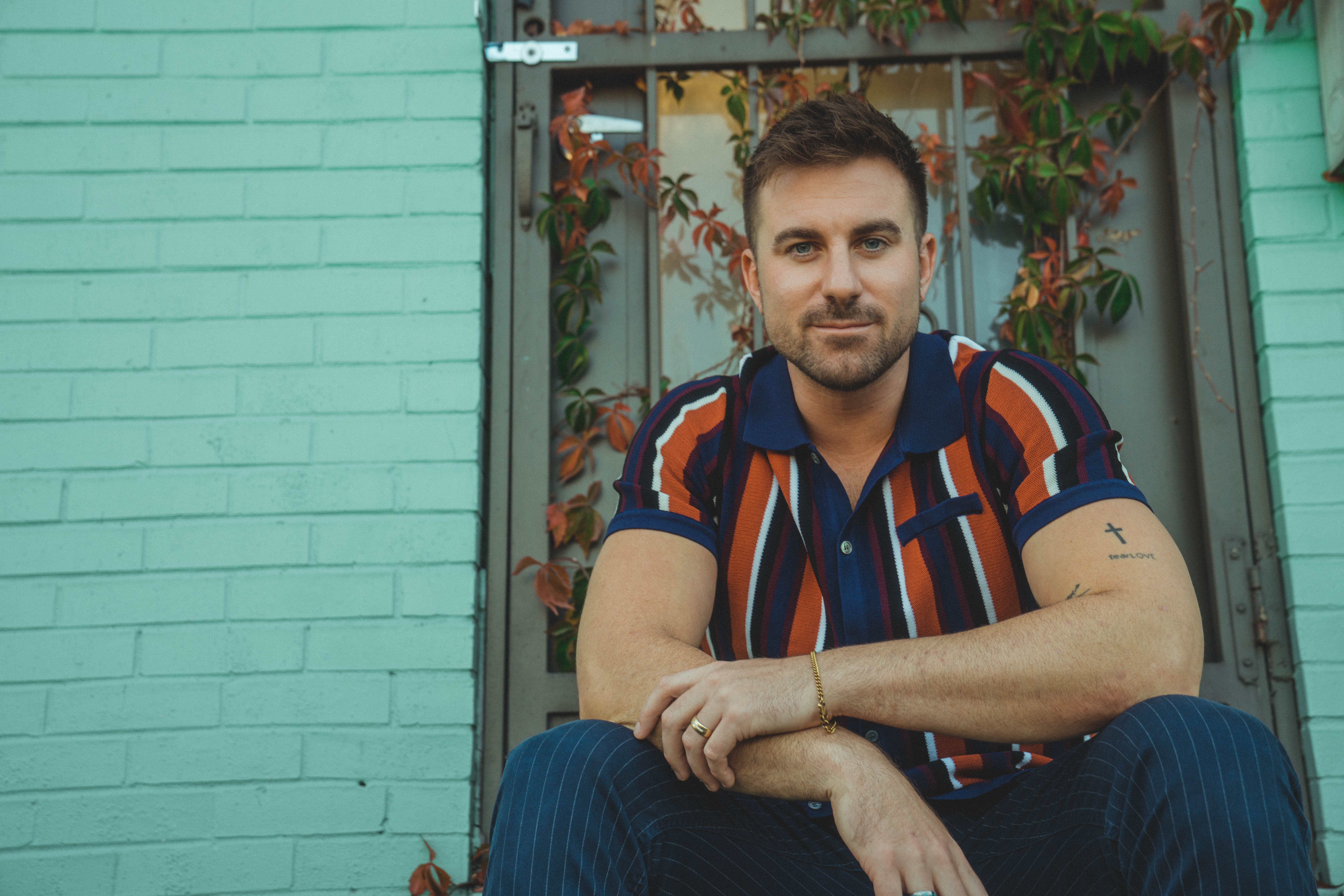 Liberati Releases A Satirical Pop Anthem Entitled 'Famous'