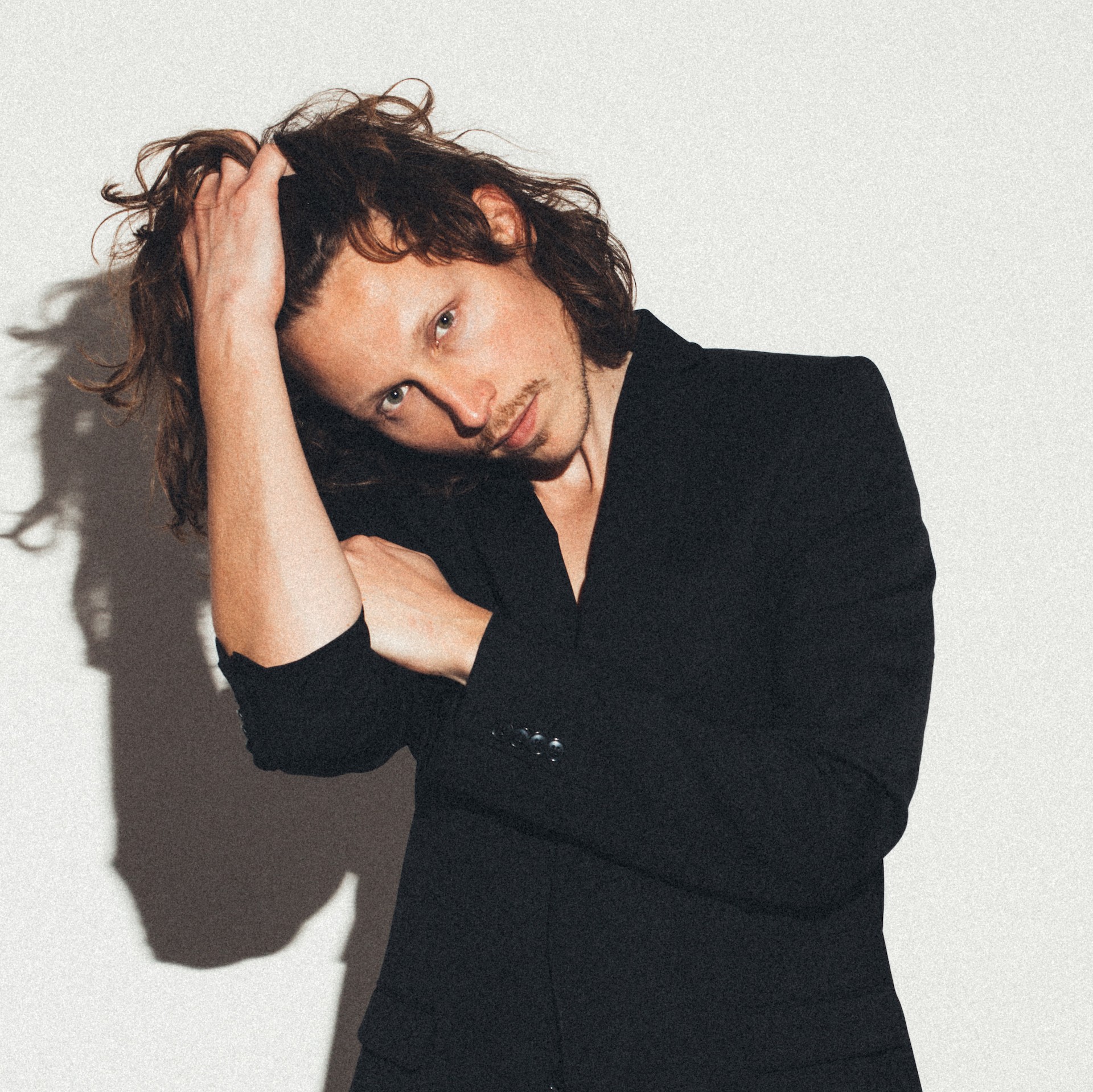 Josh Savage Delivers Emotional Highs And Lows In "Seeing Red Feeling Blue" EP