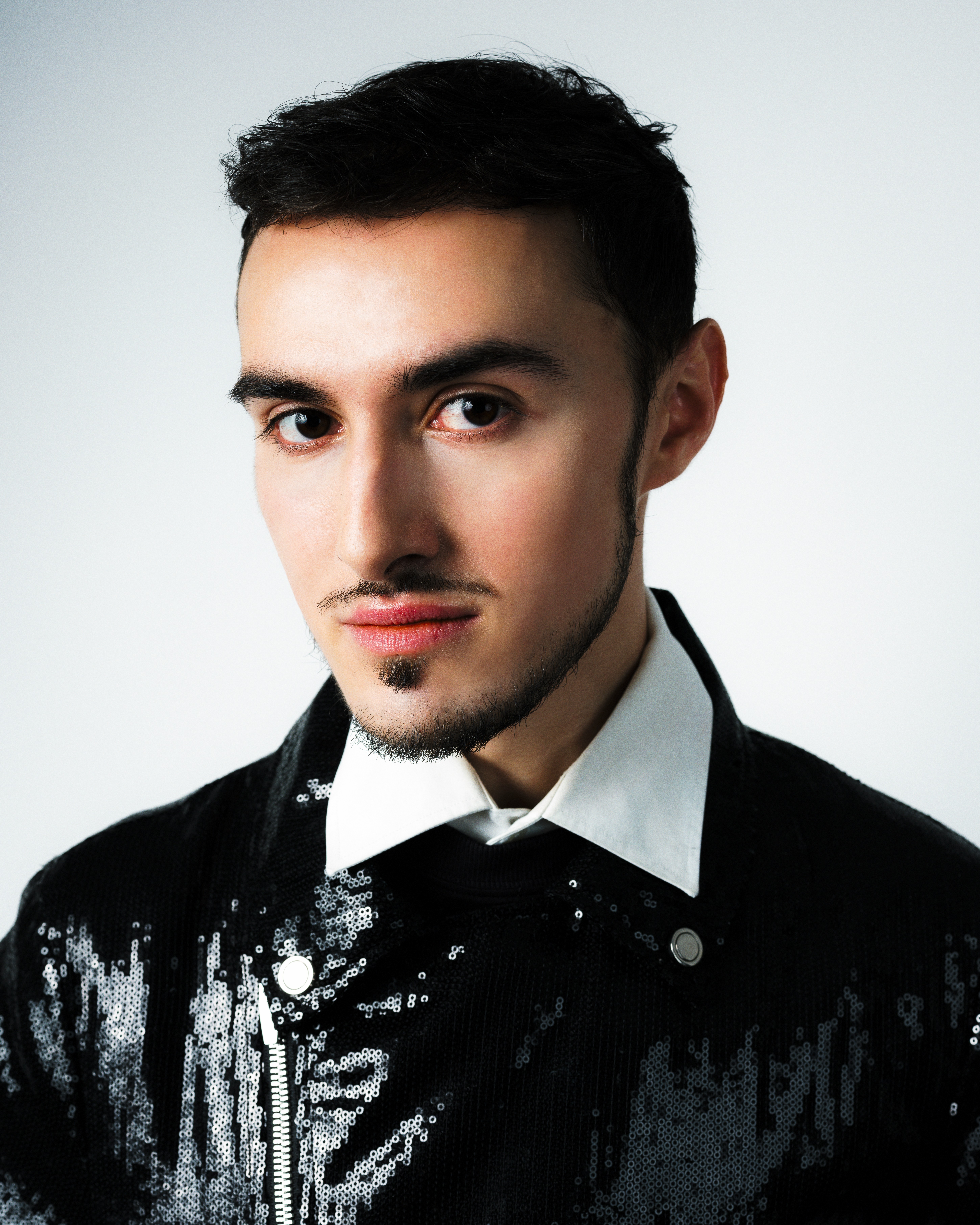 Charlie McDonald Transforms Heartbreak into Pop Gold with "You Broke Me"