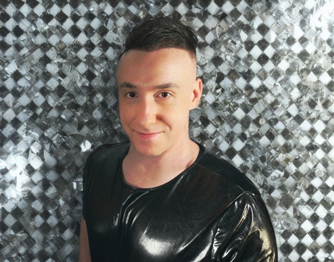 Remus Rujinschi Presents New Engaging Single "Tears In The Club - No Tears Mix"