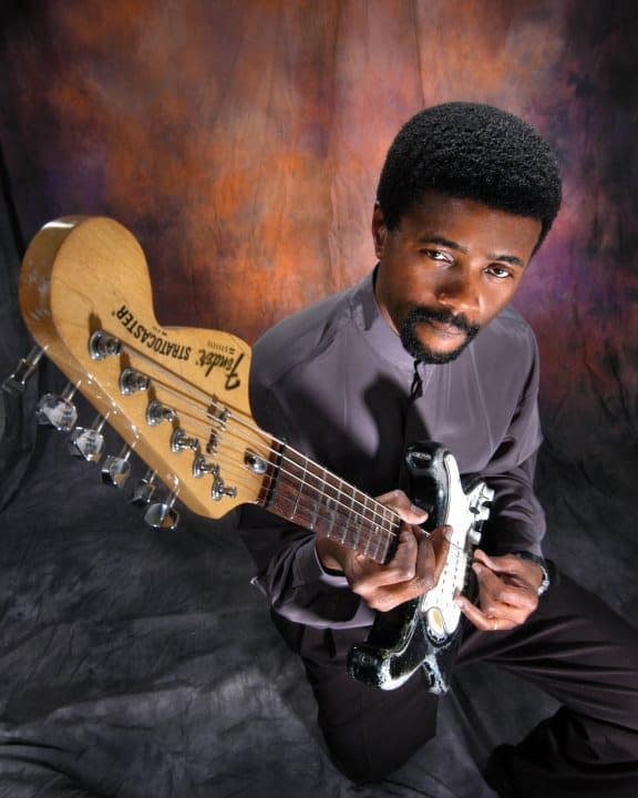 Paul Bibbins Unleashes An Innovative Rock 'n Roll EP 'Disenchantment At A Distance'