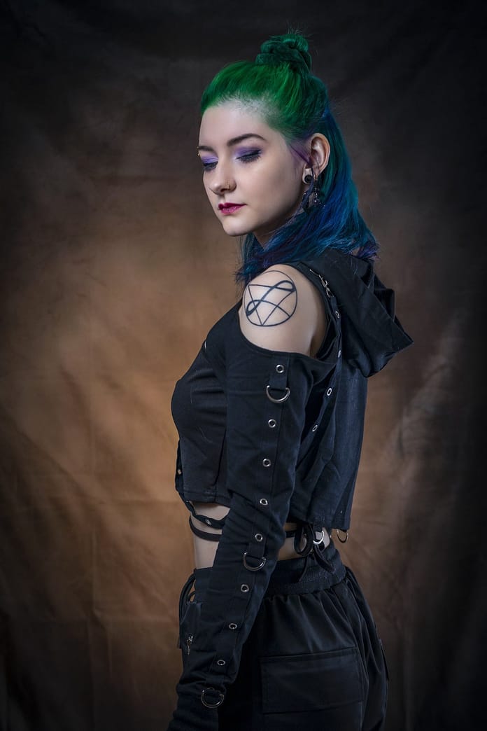 Catlea's "Lying" Strikes A Chord With Bold Confrontation And Infectious Hooks