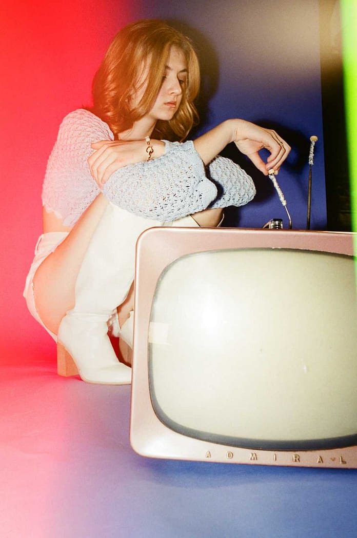 Ava Valianti's "Laugh Track" Dissects Self-Perception Through Sitcom Lens