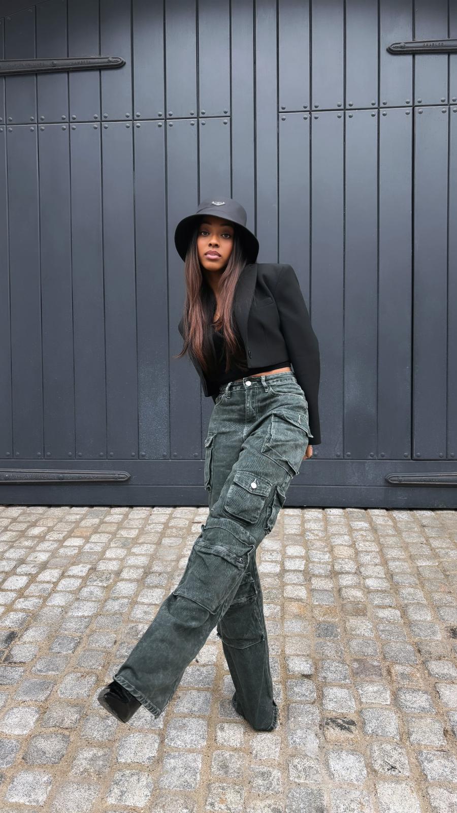 Lahrel Ignites The Music Scene With "Move From Mè"