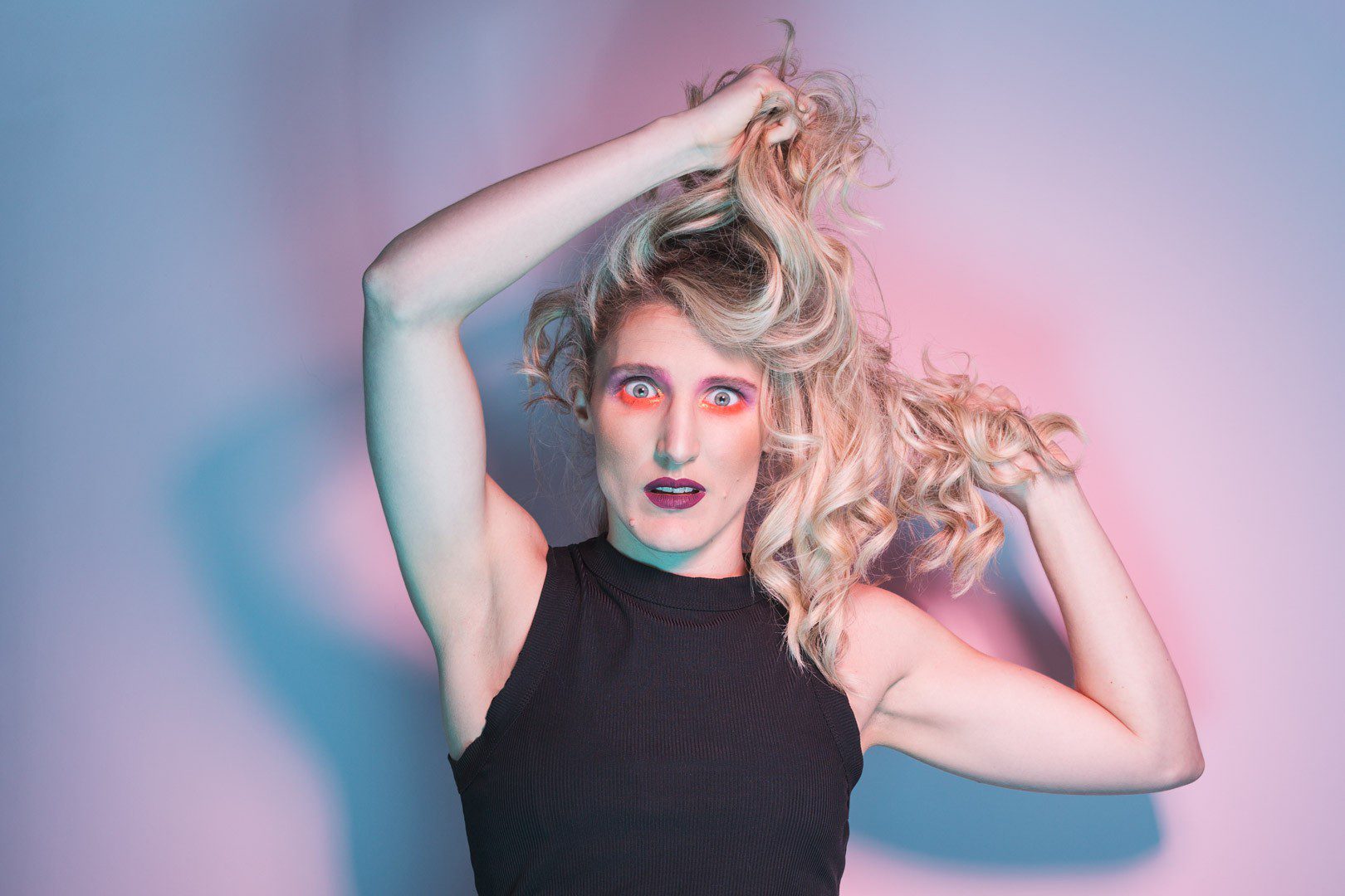 Roxi Sound Returns With An Indie Pop Bop 'There’s No Fire'