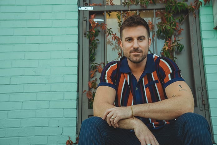 Liberati Releases A Satirical Pop Anthem Entitled 'Famous'