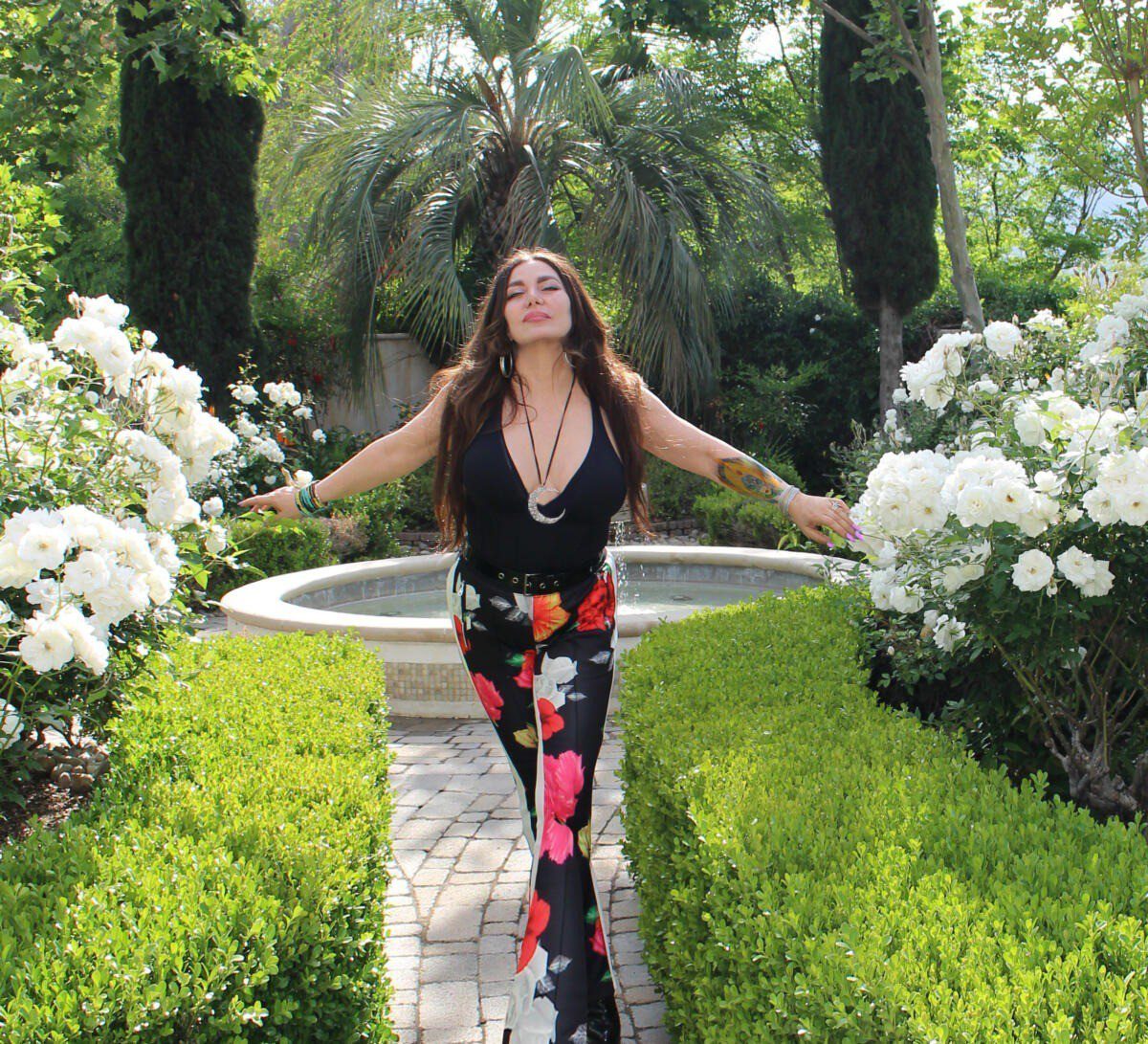 Betty Moon Releases New Single “Boilermaker”