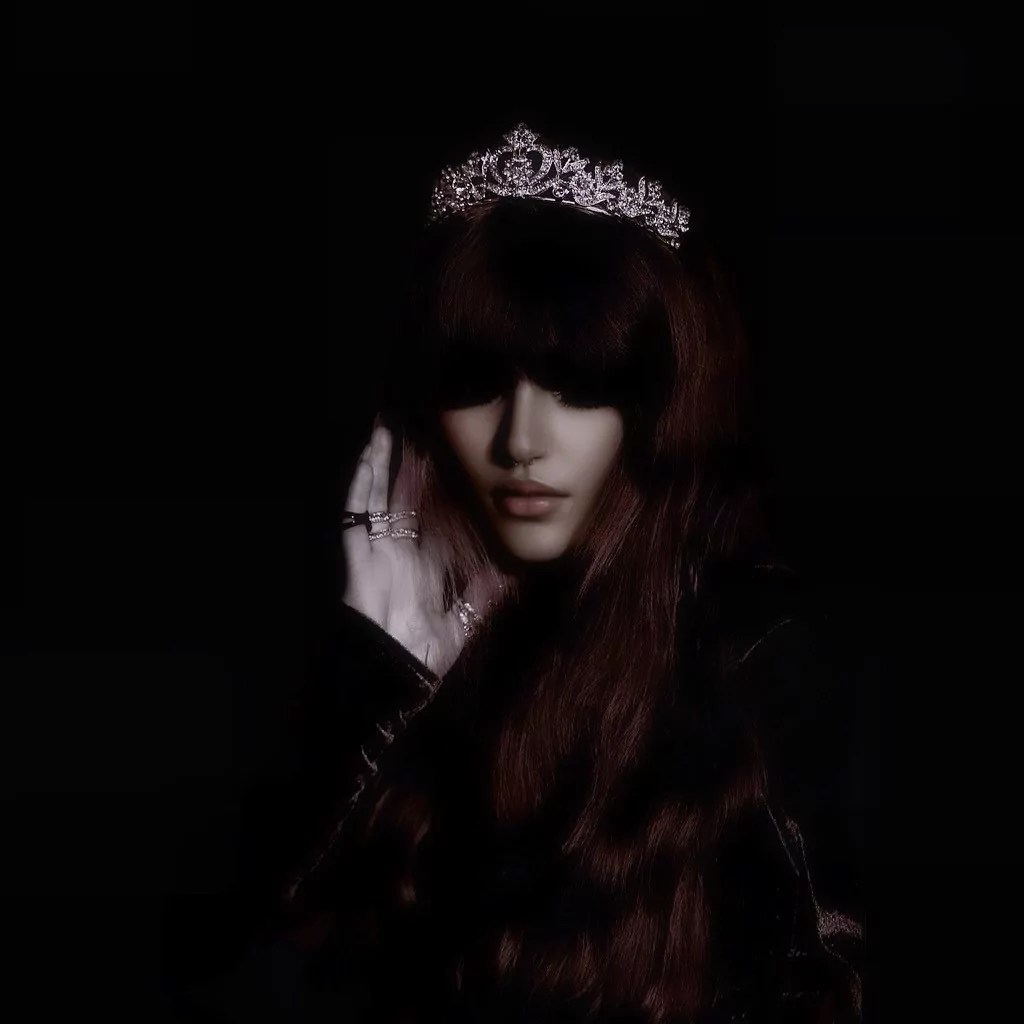 "Frosty": Anacy Melts the Tinsel, Reveals the Truth