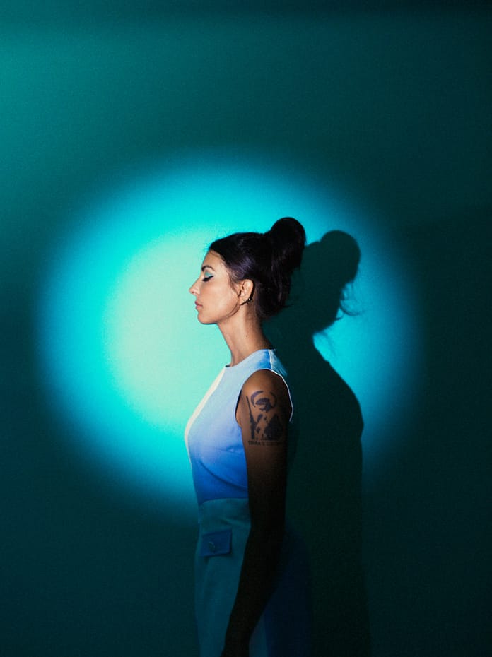 Alba's "3": A Musical Mélange Of Culture And Emotion