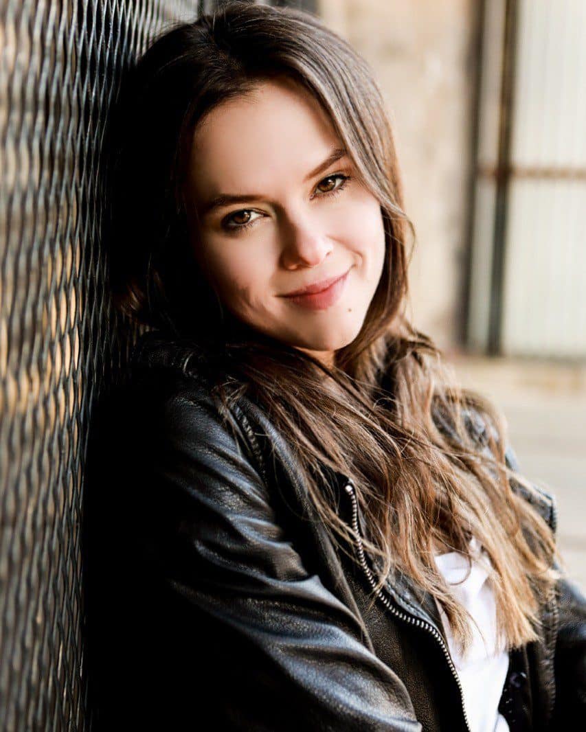 Honey Ribar Is A Viral Sensation Breathing Raw Honesty Into Pop Music