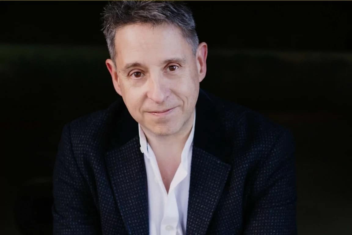 Jacre's Grip: Holding On to 'Just Hold On'